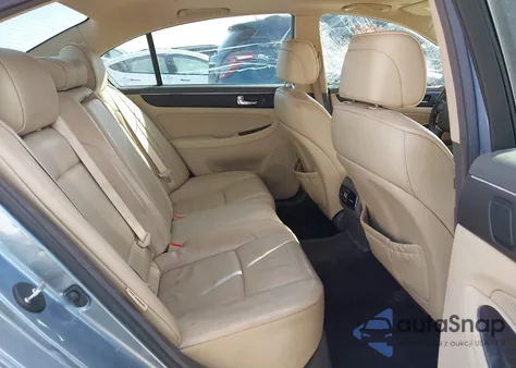 2010 Hyundai Genesis 4.6 z USA, uszkodzony, nr VIN KMHGC4DF8AU072503